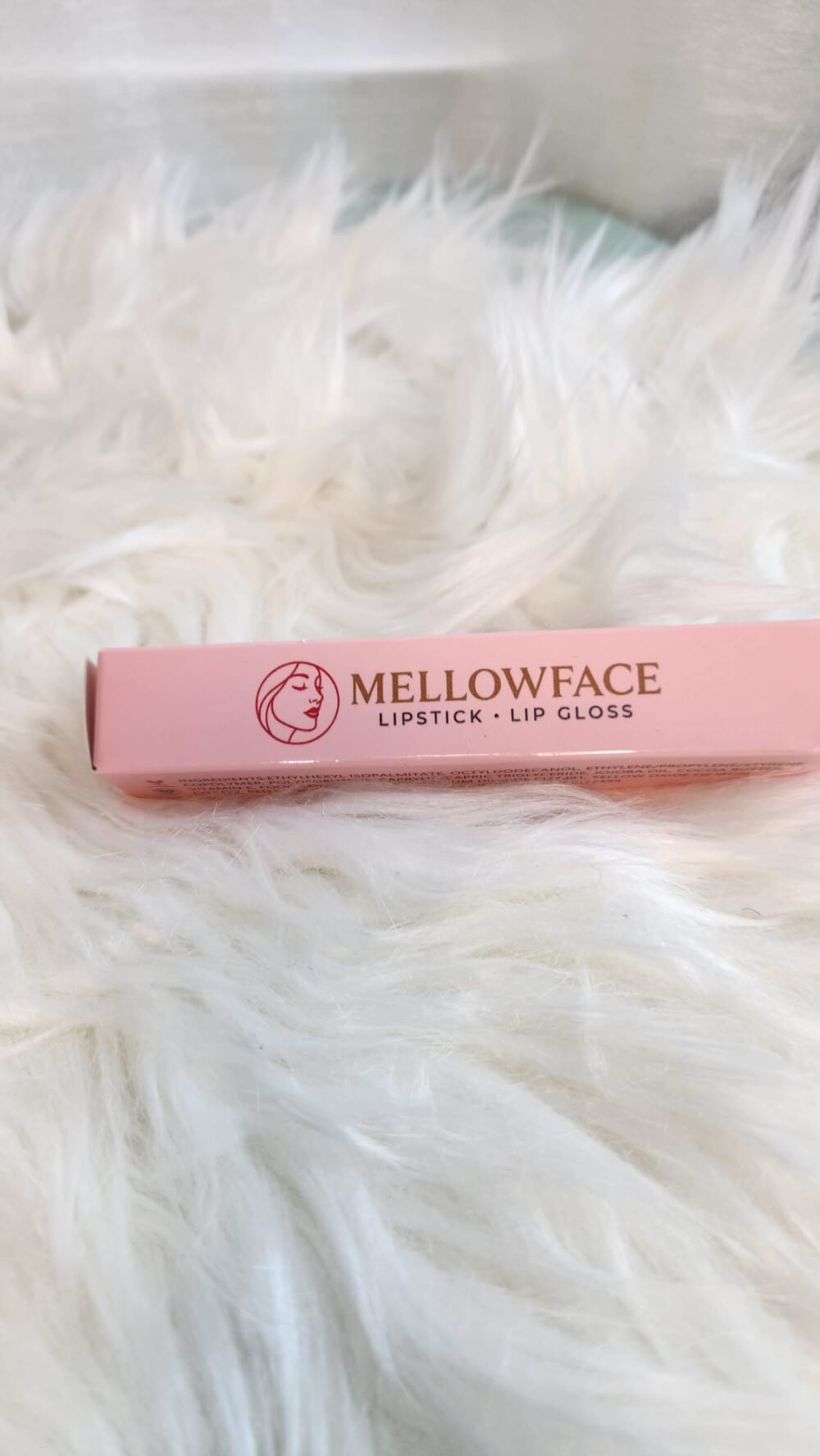 Lipstick Lip gloss